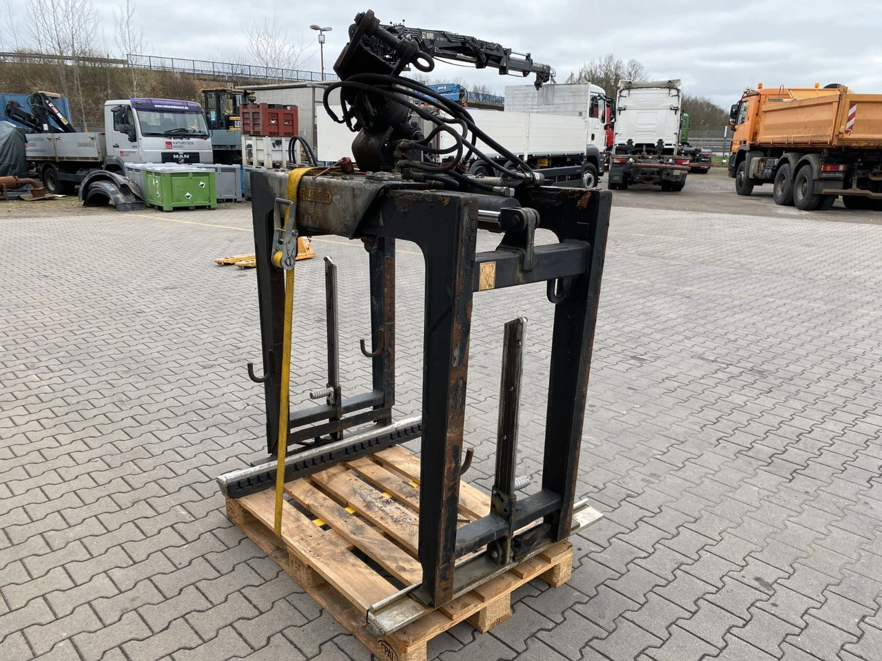 Vrachtwagen met open laadbak Kinshofer Steinzange PZS 110 V-1 | Baujahr:2018