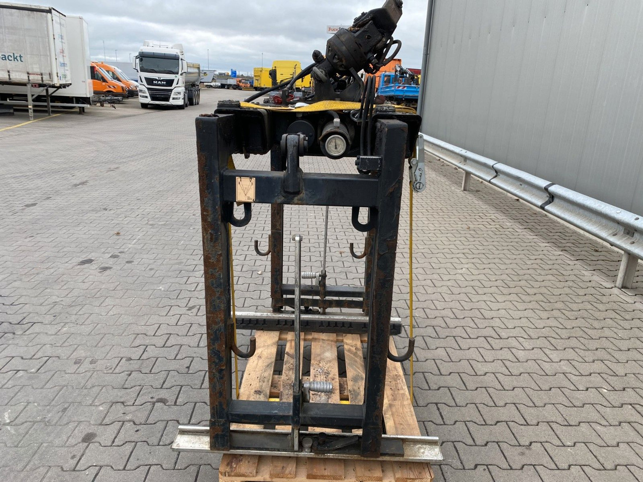 Vrachtwagen met open laadbak Kinshofer Steinzange PZS 110 V-1 | Baujahr:2018
