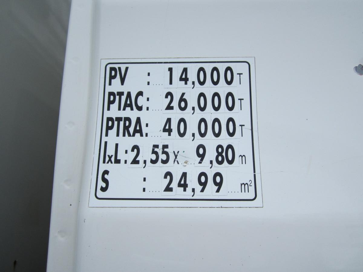 Vrachtwagen met open laadbak MAN TGA