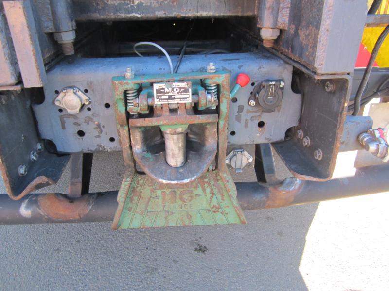 Vrachtwagen met open laadbak MAN TGA 26.430