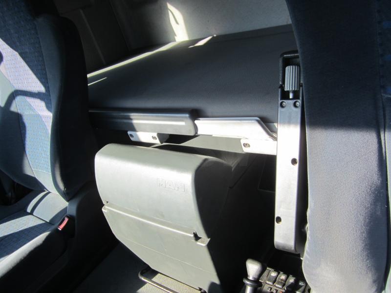 Vrachtwagen met open laadbak MAN TGA 26.430