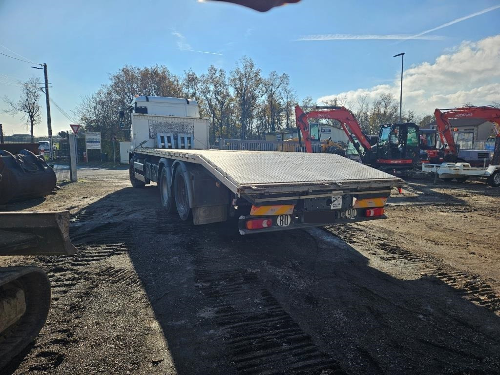 Vrachtwagen met open laadbak MAN TGA 28.310