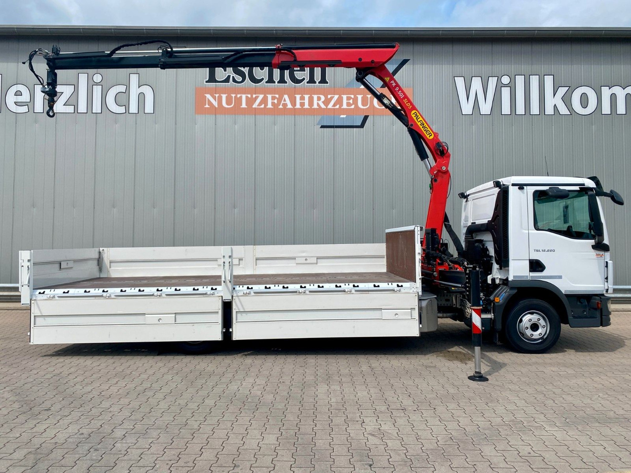Vrachtwagen met open laadbak MAN TGL 12.220 | Palfinger PK 9.501*5+6. Kreis*Navi