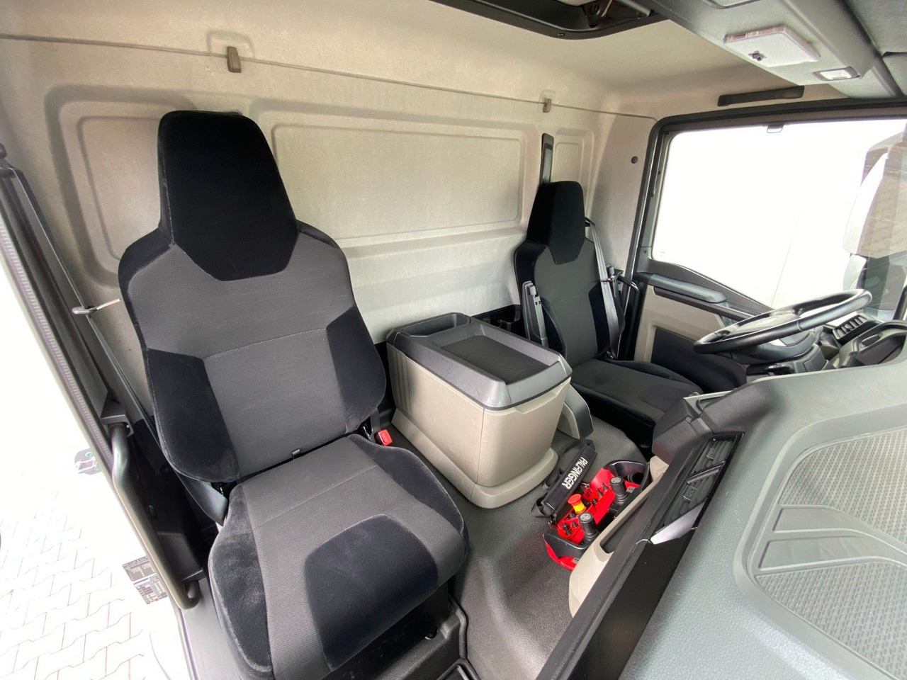 Vrachtwagen met open laadbak MAN TGL 12.220 | Palfinger PK 9.501*5+6. Kreis*Navi