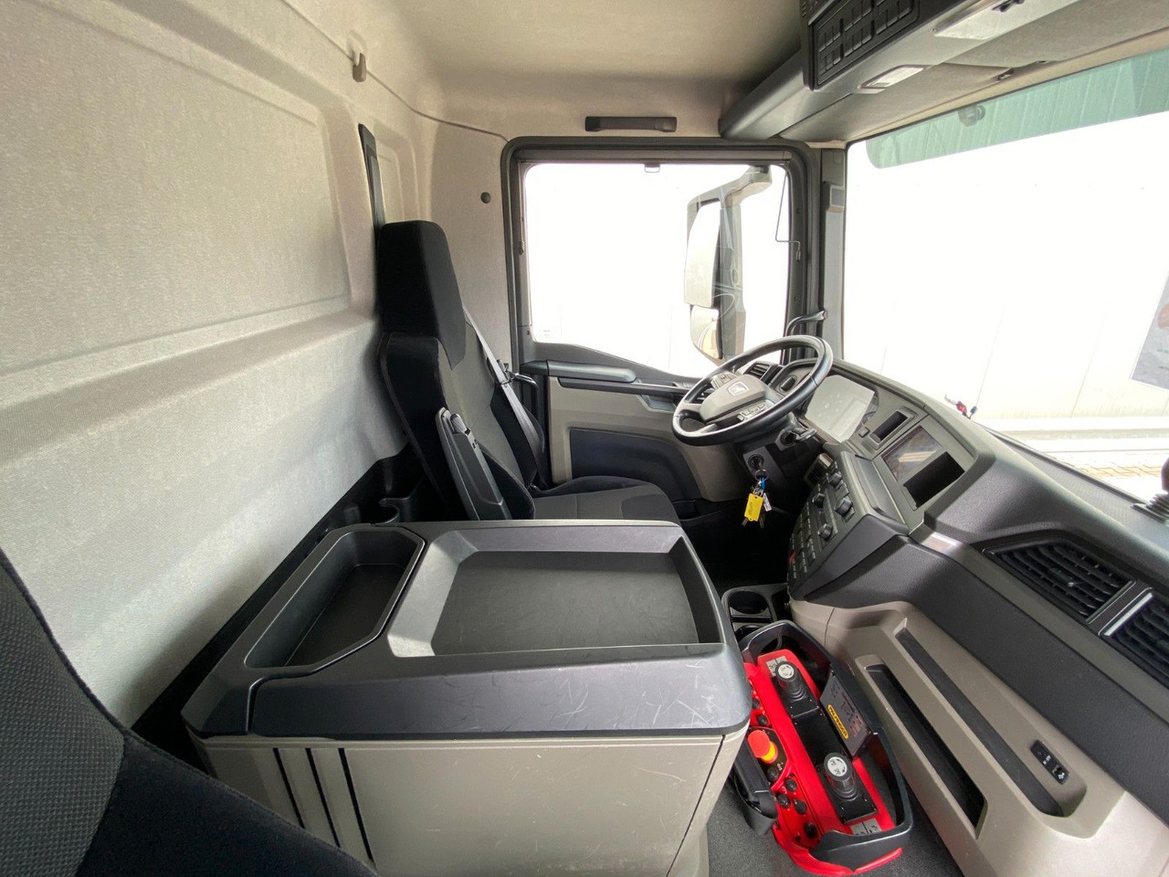 Vrachtwagen met open laadbak MAN TGL 12.220 | Palfinger PK 9.501*5+6. Kreis*Navi