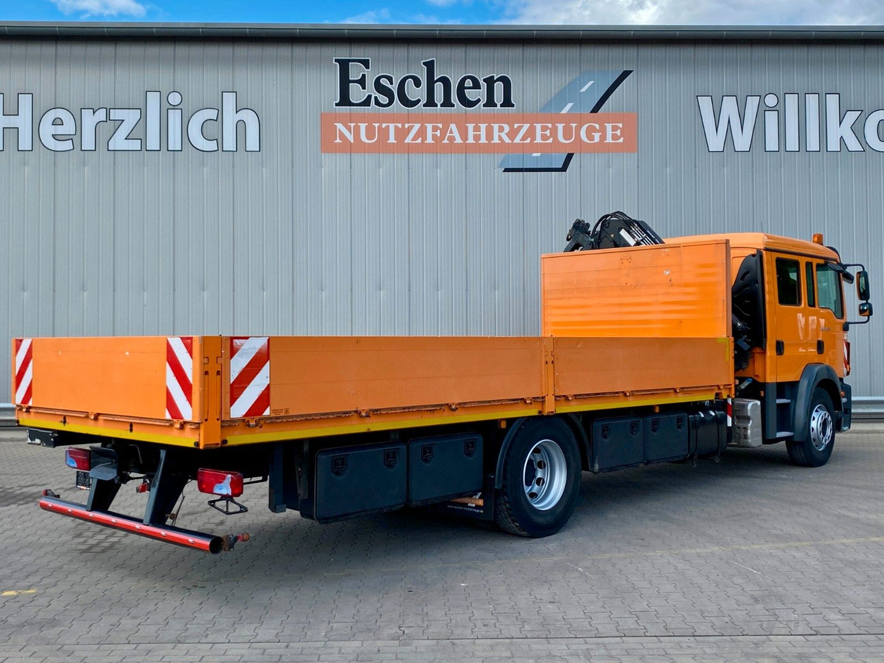 Vrachtwagen met open laadbak MAN TGM 15.290 DOKA|Atlas AK 75,2*Funk*4x Sitze*Navi