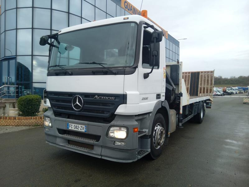 Vrachtwagen met open laadbak Mercedes Actros 2532