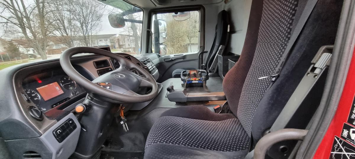 Vrachtwagen met open laadbak Mercedes Actros 4146 AK 8X8 FASSI 660 EINZELBER SEILWINDE