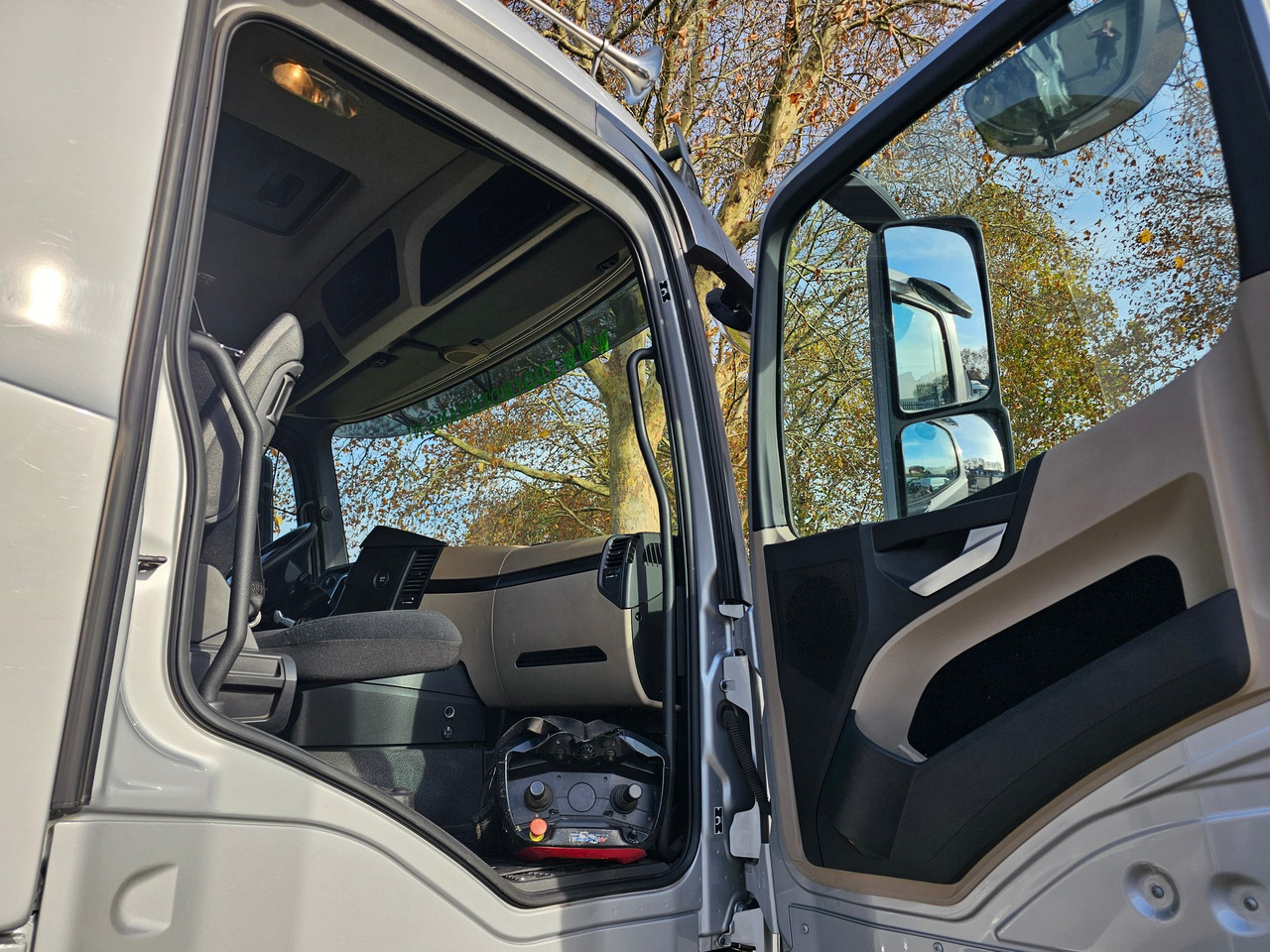 Vrachtwagen met open laadbak Mercedes Benz Actros 2645 6x4