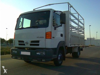 Nissan Atleon 56.13 - Vrachtwagen met open laadbak