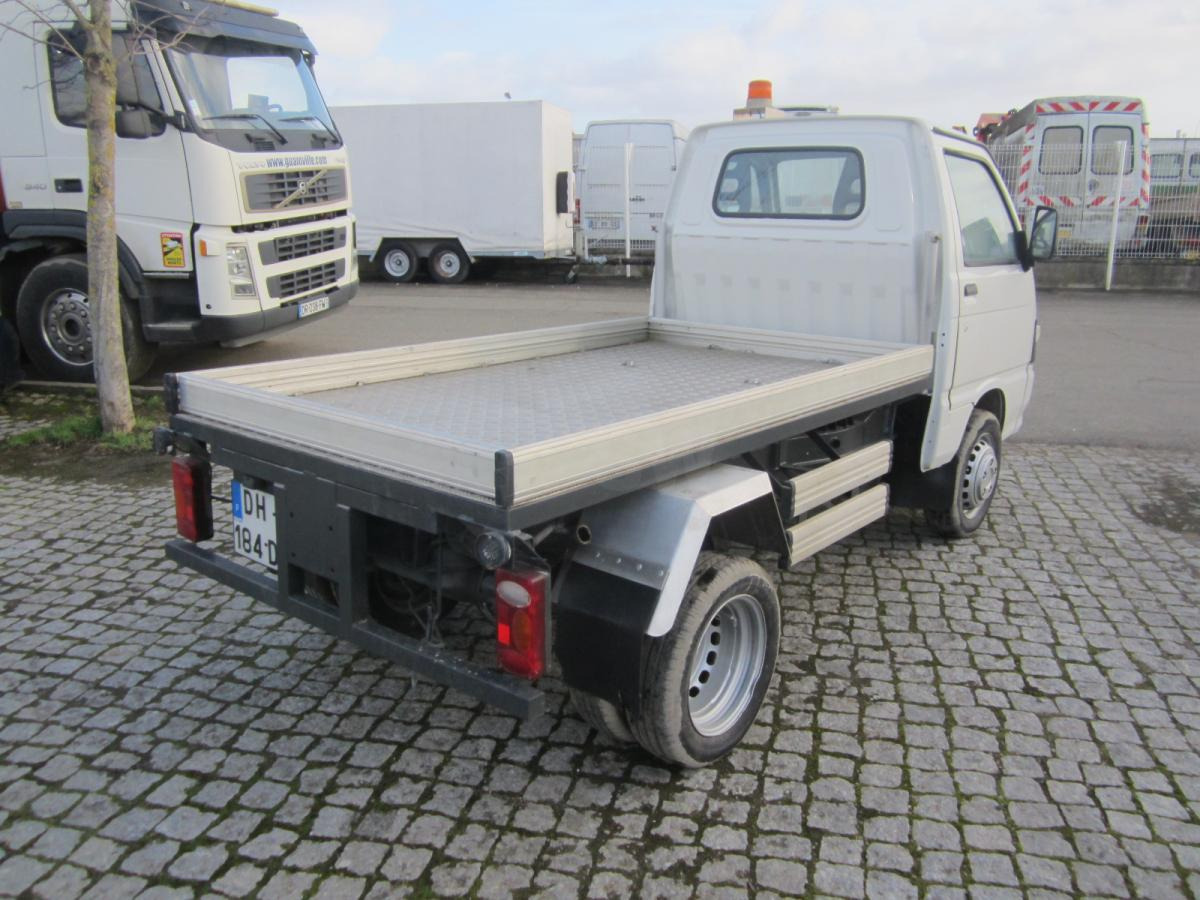 Vrachtwagen met open laadbak Piaggio Porter 1.3