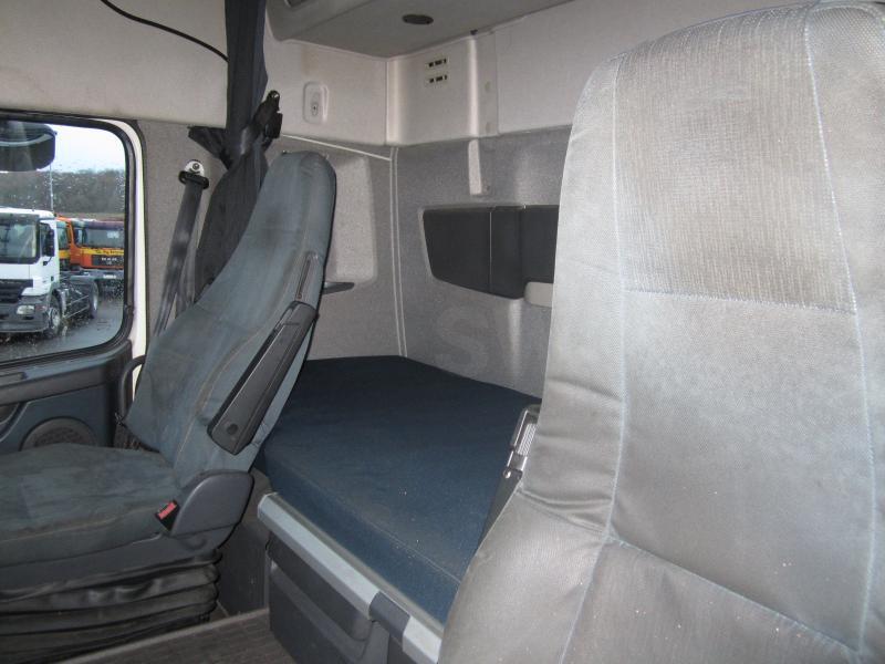 Vrachtwagen met open laadbak Volvo FH 460