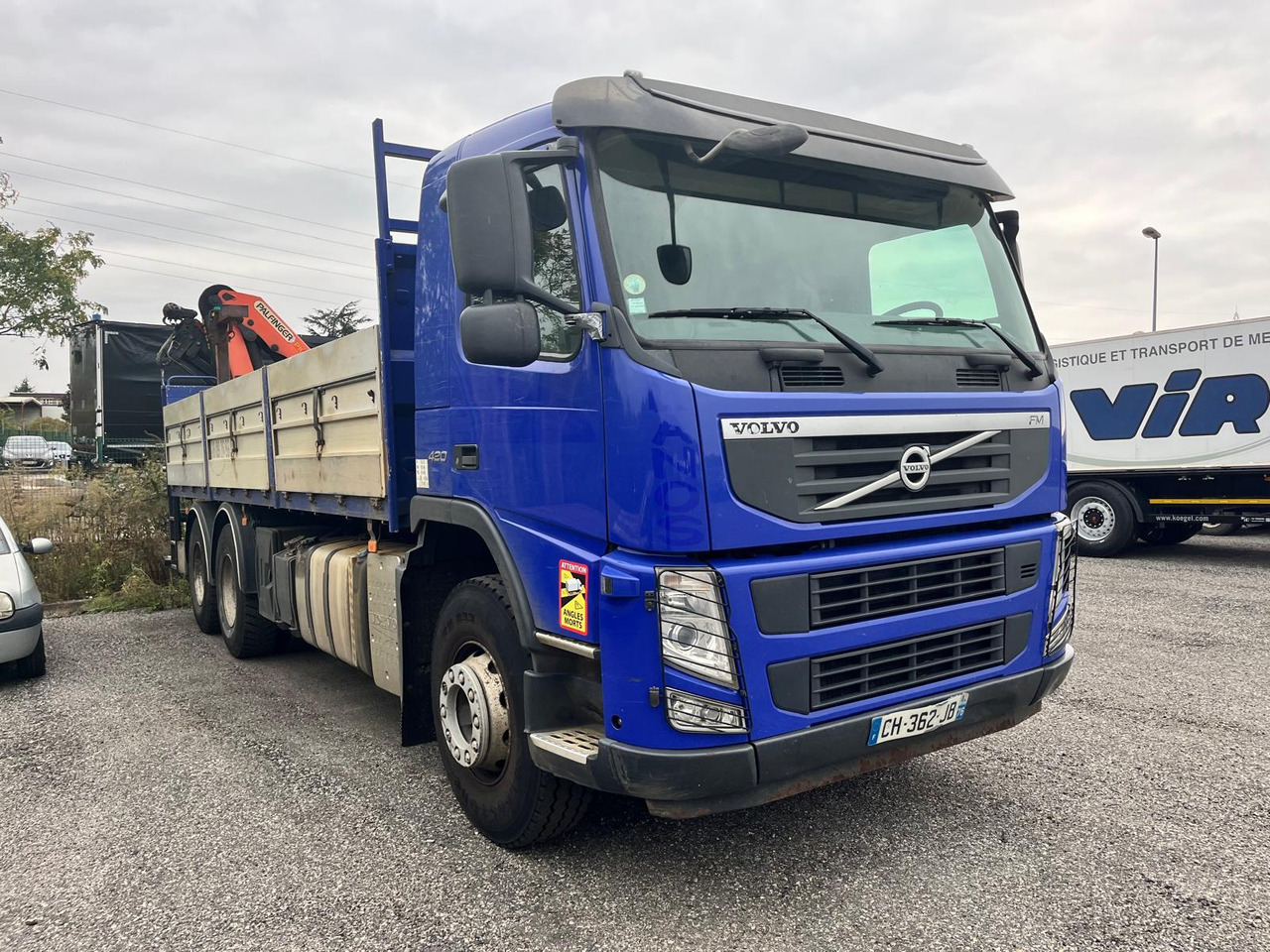 Vrachtwagen met open laadbak Volvo FM 420