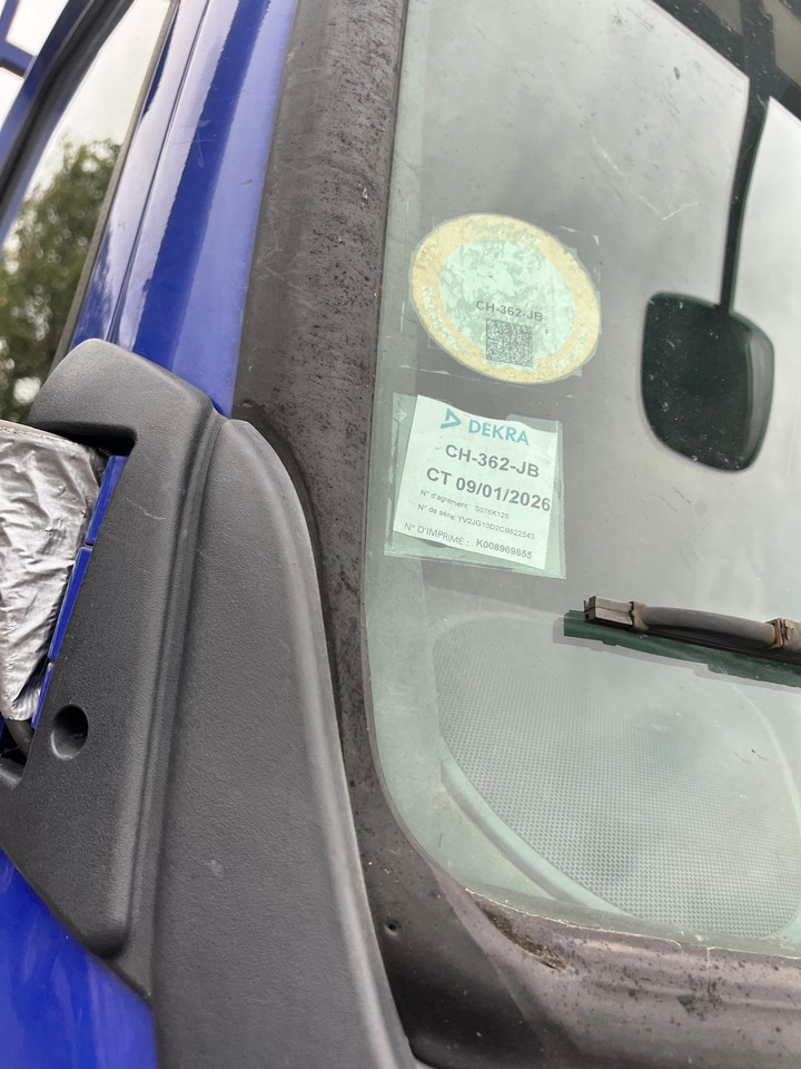 Vrachtwagen met open laadbak Volvo FM 420