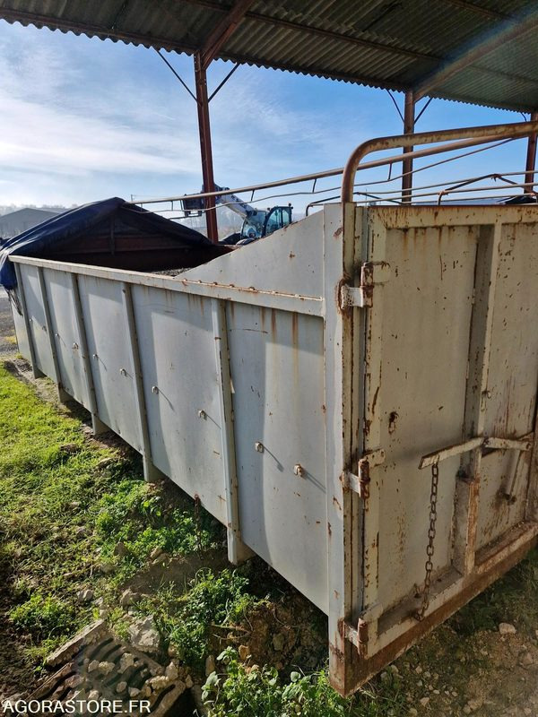 Vrachtwagen benne ampliroll céréalière 1