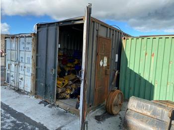 Zeecontainer 40' Container c/w Parts/Ratching/Pipes (Located at Cumnock, KA18 4QS, Scotland) No crane available - buyer will need to provide crane themselves for loading: afbeelding 1