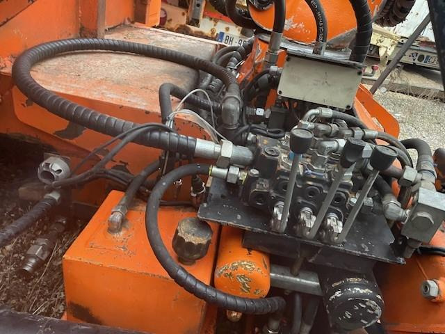 Haakarm container FOREZ BENNE BENNE ET GRUE SUR BERCE