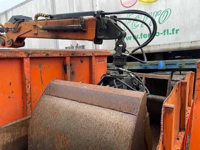 Haakarm container FOREZ BENNE BENNE ET GRUE SUR BERCE