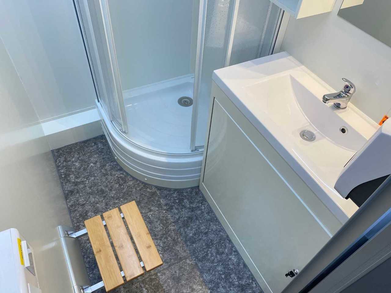 Nieuw Wooncontainer, Aanhanger ROSEMEIER VE Duschwagen mit 4 Duschen Toilettenanhänger: afbeelding 8