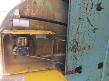 Tank laadbak CITERNE TANK AUTONOOM WERKEND / DIESEL-FUEL