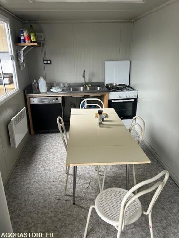 Wooncontainer ALGECO AMENAGE INTERIEUR + TERRASSE BOIS 6.00 M X 2.40 M