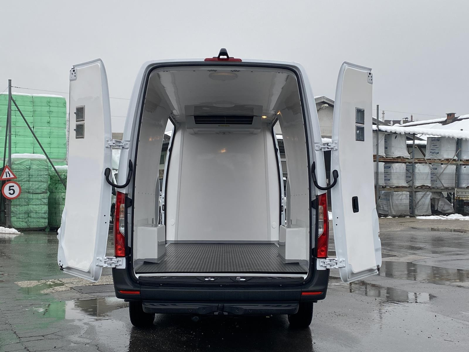 RINZ ROS d.o.o. (GmbH) - Bedrijfswagens undefined: afbeelding 12