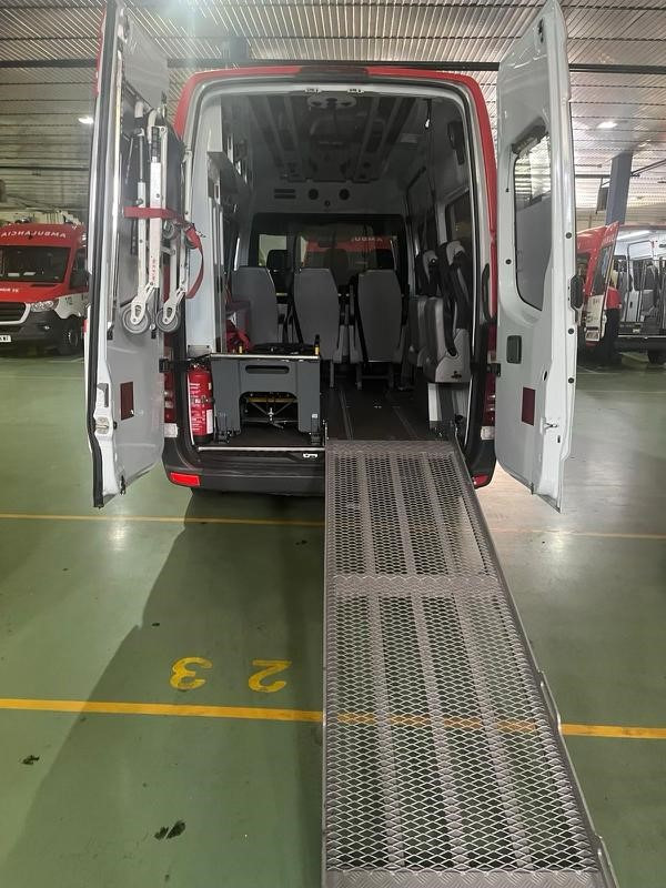 MENTUY DORADO SLU - Voertuigen te koop undefined: afbeelding 4