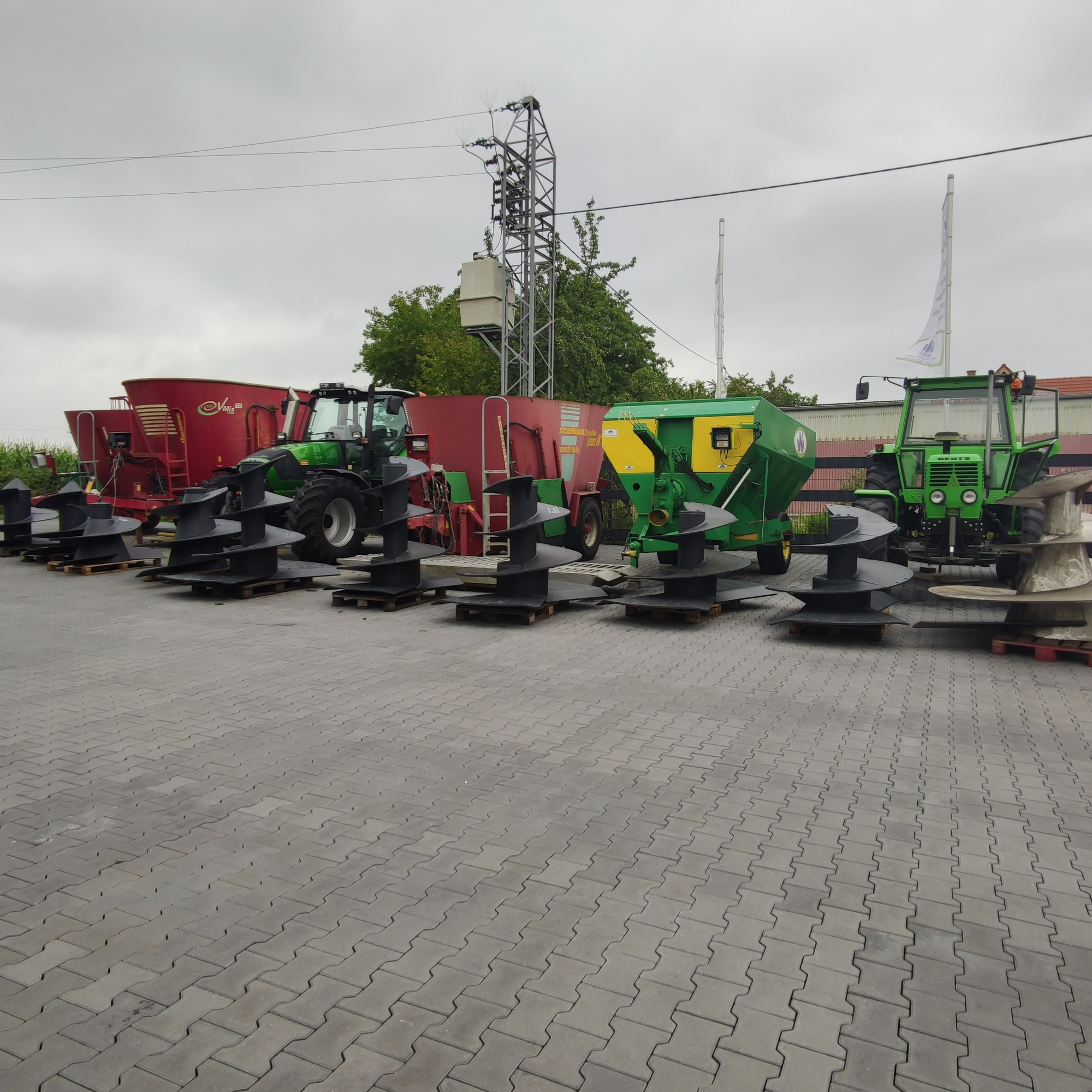 Webers GmbH - Voertuigen te koop undefined: afbeelding 4