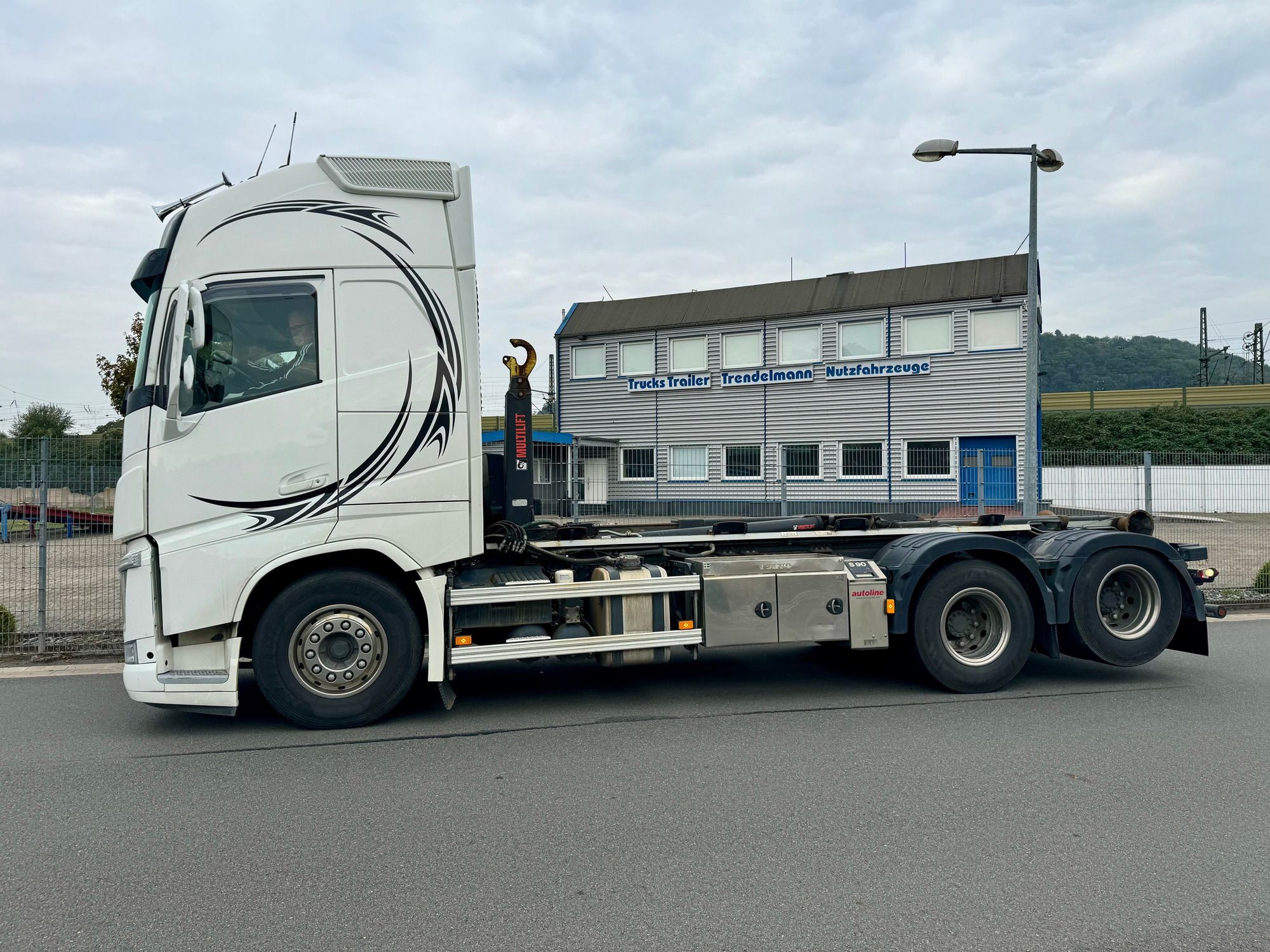 Annette Trendelmann Truck GmbH  - Voertuigen te koop undefined: afbeelding 11