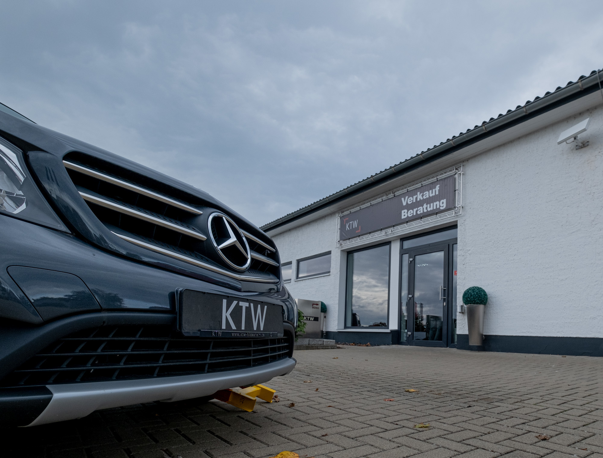 KTW Autohaus GmbH  - Voertuigen te koop undefined: afbeelding 9