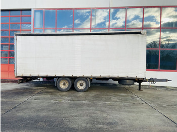 Aanhangwagen met huif
