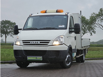 Bestelwagen met open laadbak IVECO Daily