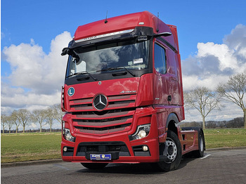 Trekker MERCEDES-BENZ Actros 1848