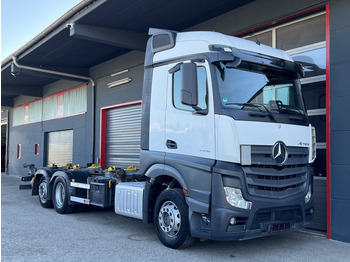 Containertransporter/ Wissellaadbak vrachtwagen MERCEDES-BENZ Actros 2542
