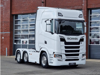 Trekker SCANIA S 770