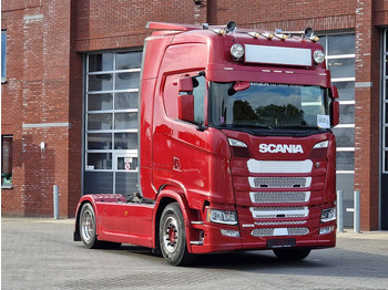 Trekker SCANIA S 500