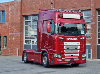 Trekker SCANIA S 500