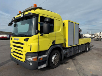 Vrachtwagen met open laadbak SCANIA P 400
