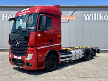 Containertransporter/ Wissellaadbak vrachtwagen MERCEDES-BENZ
