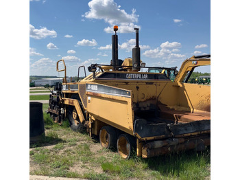 Asfaltafwerkmachine CATERPILLAR