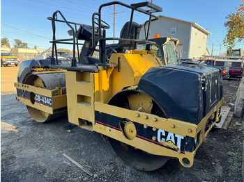 Asfaltwals Caterpillar CB-434C: afbeelding 4 Asfaltwals Caterpillar CB-434C: afbeelding 4