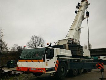 Mobiele kraan LIEBHERR
