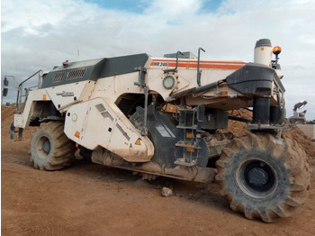 Bodemstabliseerder WIRTGEN