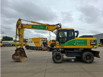 Mobiele graafmachine KOMATSU