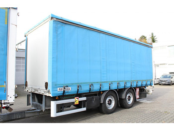 Aanhangwagen met huif FRUEHAUF