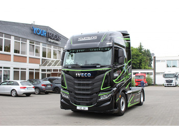 Trekker IVECO S-WAY