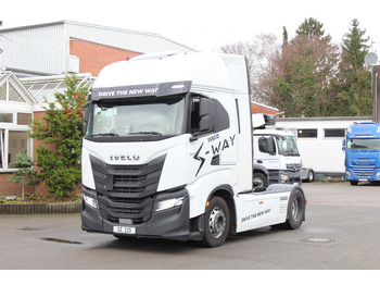 Trekker IVECO S-WAY