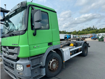 Chassis vrachtwagen MERCEDES-BENZ Actros 1832