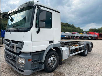 Chassis vrachtwagen MERCEDES-BENZ Actros 2532