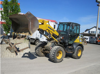 Wiellader KOMATSU WA80